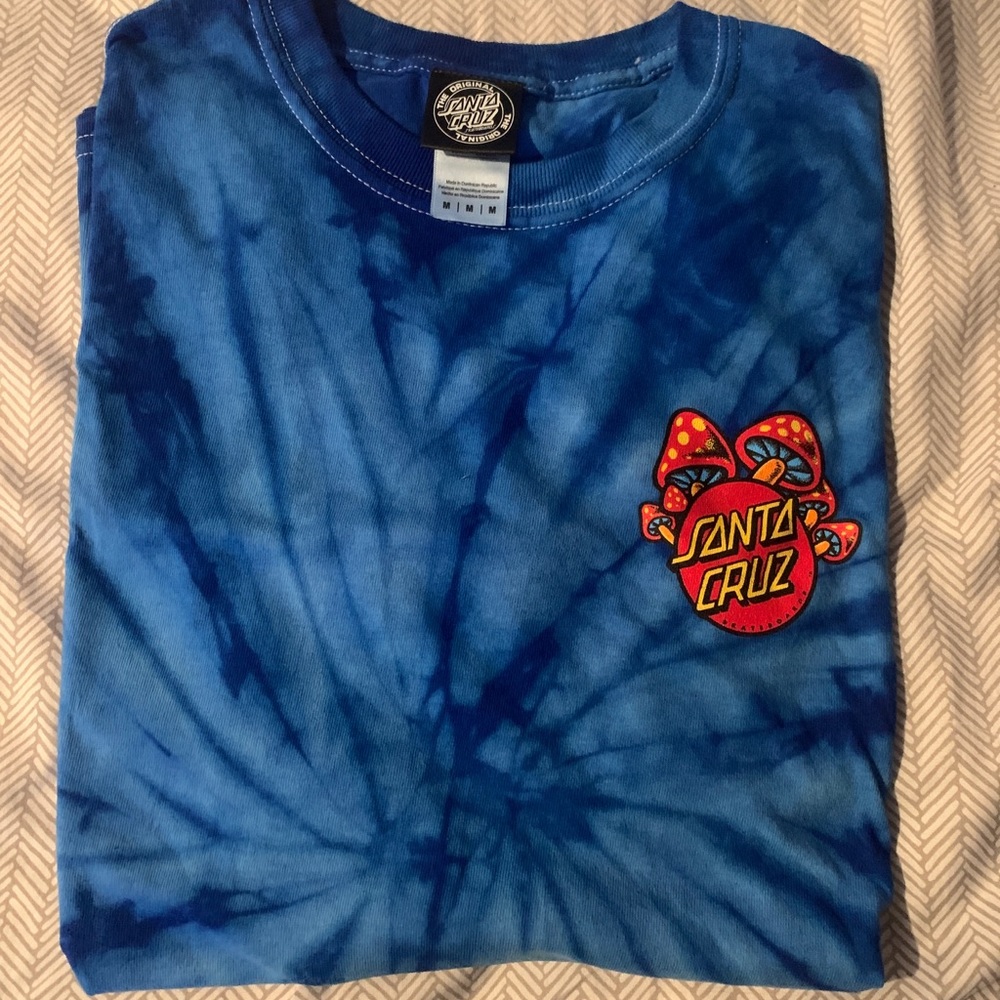Santa Cruz tee